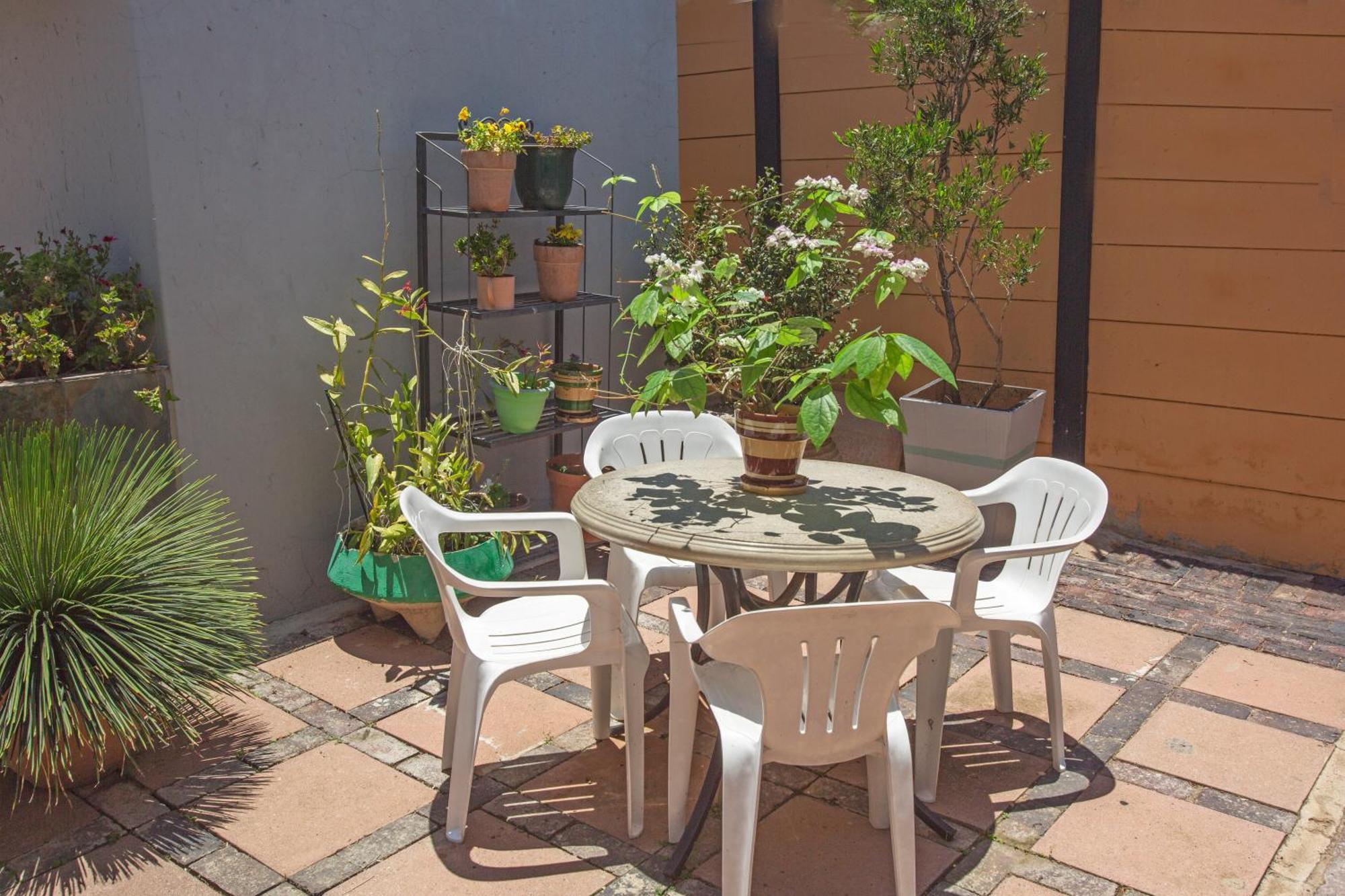 Spacious Garden Cottage 约翰内斯堡 外观 照片